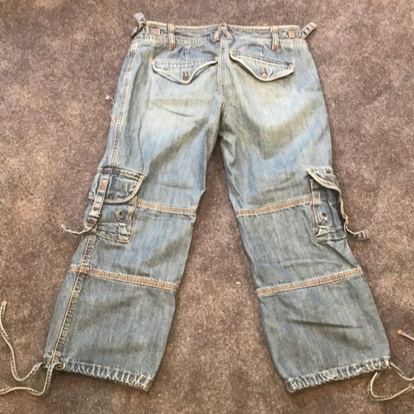 The limited capris size 2 - Picture 2 of 2